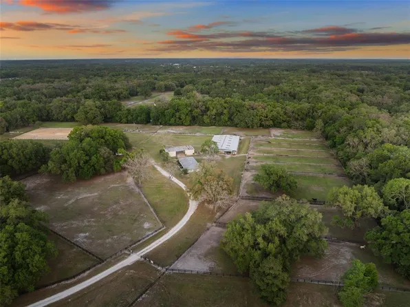 16525 SW 5th Pl, Newberry, FL 32669