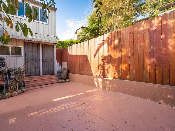 5th image of 1645 Lucretia Ave