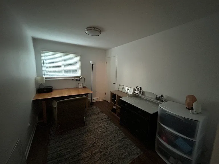 Bedroom/Office
