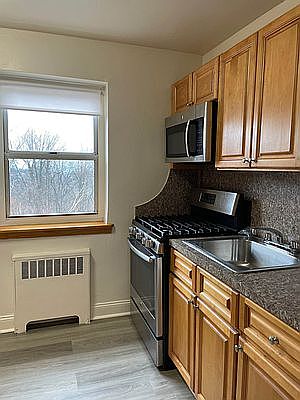 2nd image of 3311 Nostrand Ave #6C