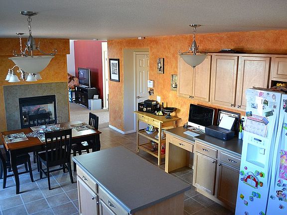 Looking into Living room 