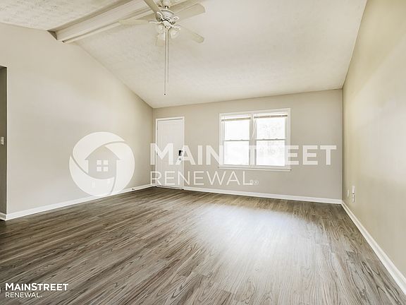 5th image of 1592 Cherry Hill Ct SW