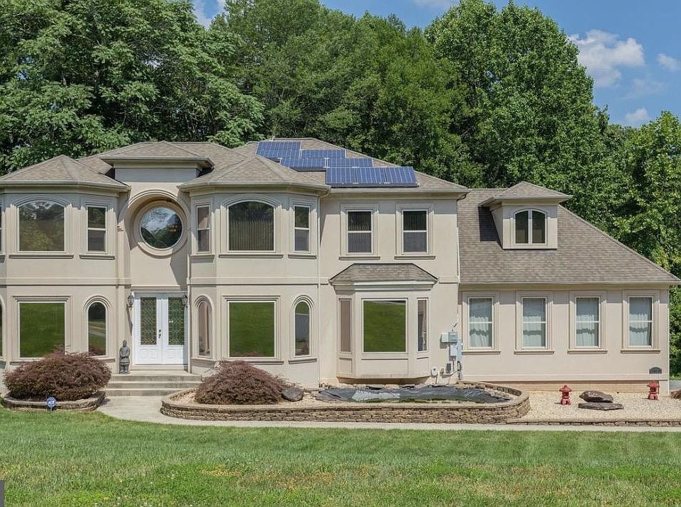 2nd image of 9030 Trumps Hill Rd