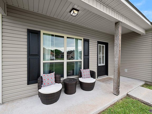 3rd image of 30222 Daffodil Dr