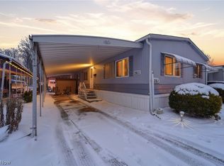 261 Chelsea Dr, Willoughby, OH