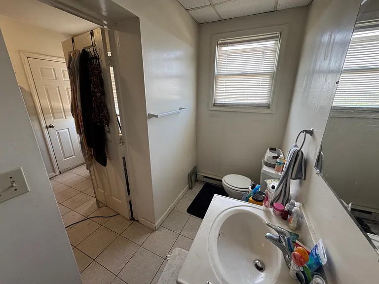 1149 E 4th St #3 — Photo 15