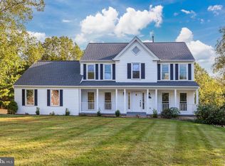 12111 Snow Shoe Ct, Herndon, VA 20170