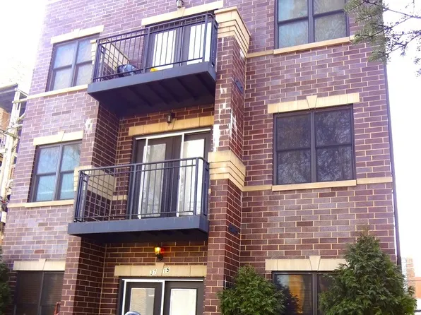 3715 W Giddings St APT 2S, Chicago, IL 60625