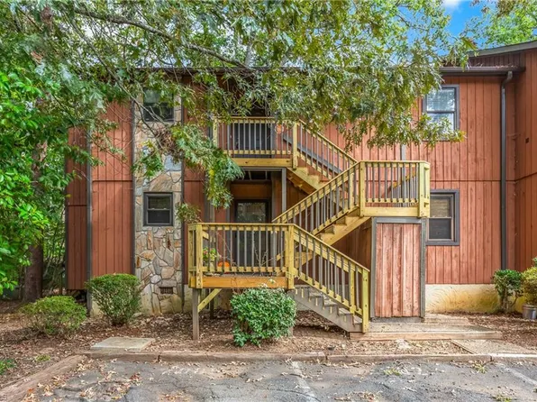 2002 Aspen Way, Winston Salem, NC 27106