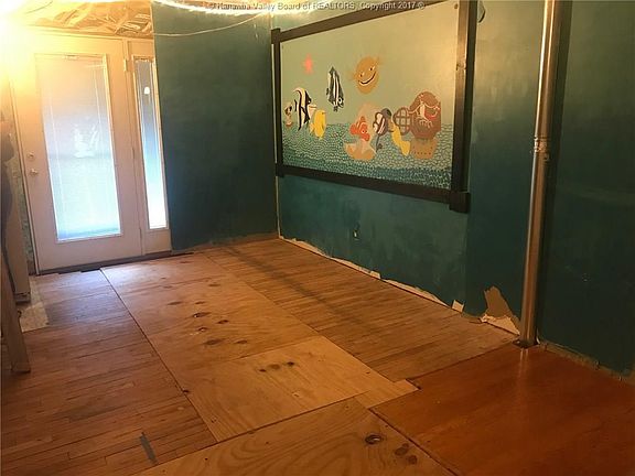 4th image of 1815 Sugar Creek Dr