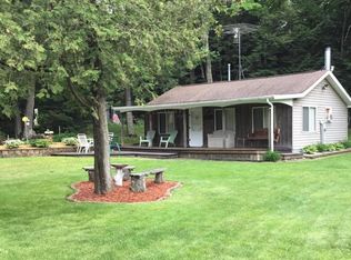 W6153 Pine Ln, Crivitz, WI 54114