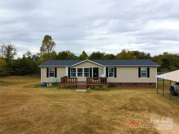 1007 W Cabaniss Rd, Shelby, NC 28150