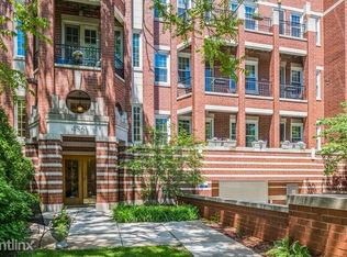 436 W Belmont Ave APT 104, Chicago, IL 60657