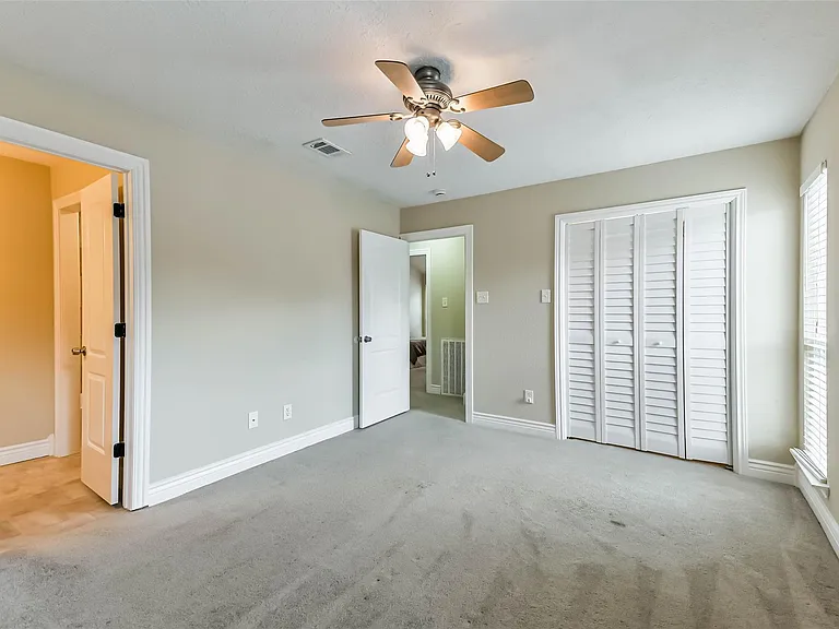 3911 Cherry Forest Dr — Photo 21