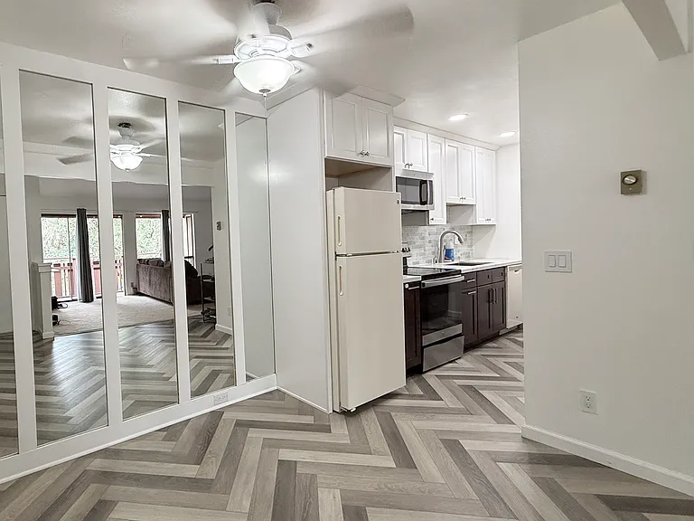 3370 Country Dr — Photo 7