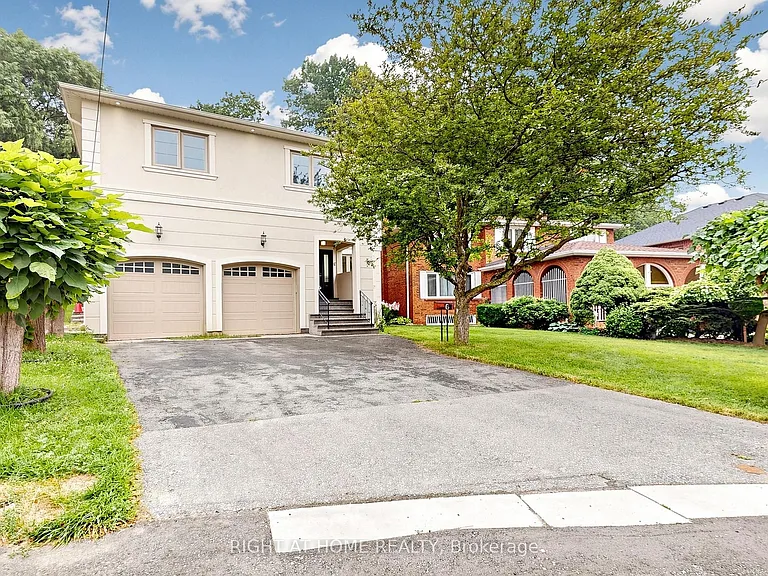 67 Bonnyview Dr — Photo 2