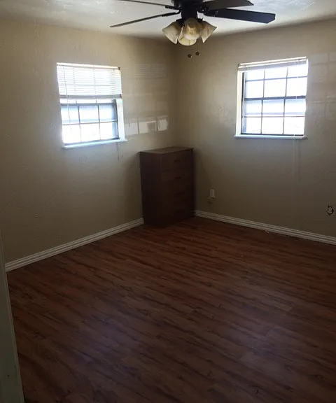 608 Charles Ave — Photo 6