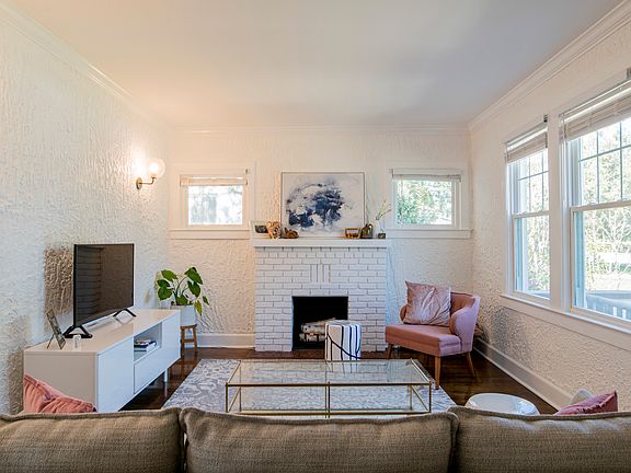 4th image of 1305 N 18th Ave