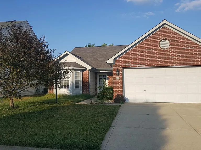 Front of home (more photos to come)