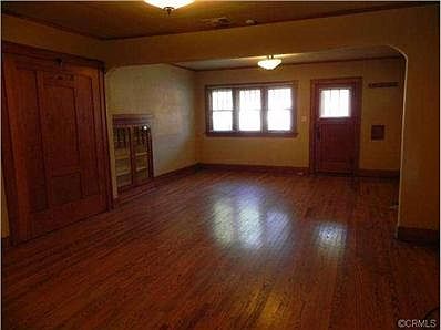 Living room/dining room
