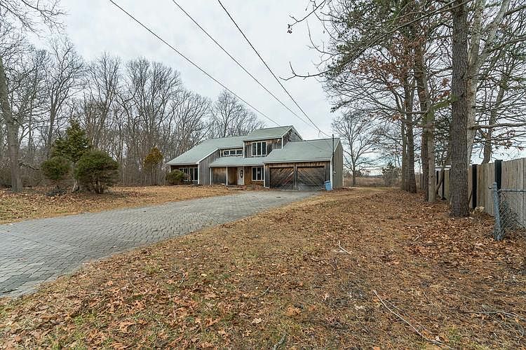 1st image of 31 Wavecrest Dr