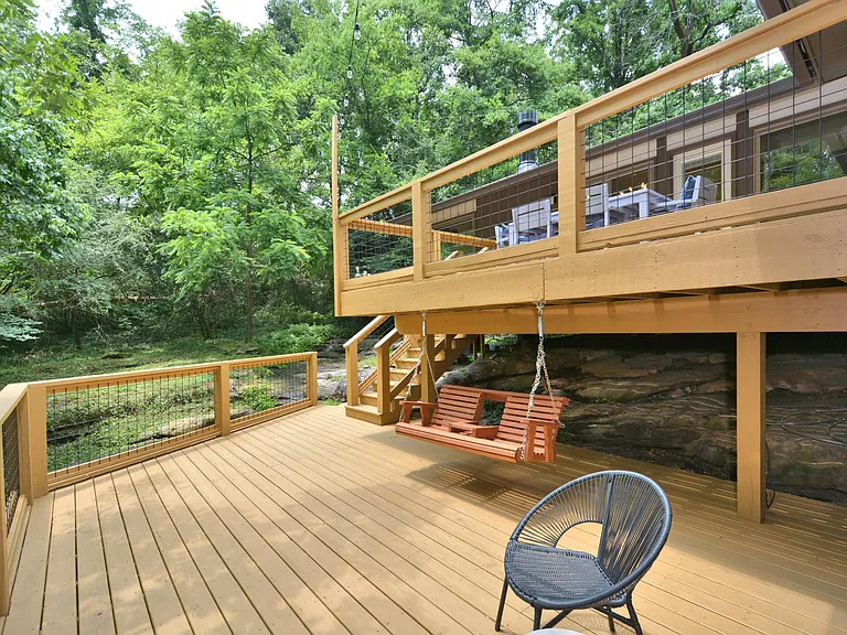 2268 Pine Ln — Photo 15