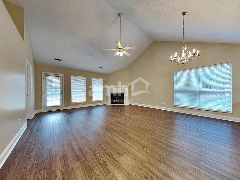 8401 Lesley Marie Ln — Photo 5