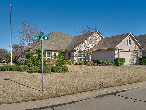 3rd image of 10812 Flagstone Ct