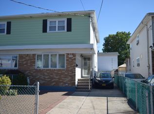293 Union Ave, Staten Island, NY 10303