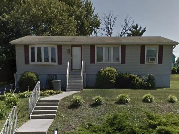 2414 Arbuton Ave, Baltimore, MD 21230