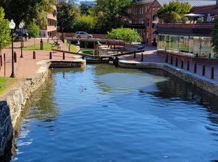 1070 Thomas Jefferson St NW #303, Washington, DC 20007