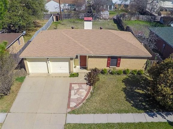 3rd image of 1807 Bayou Dr