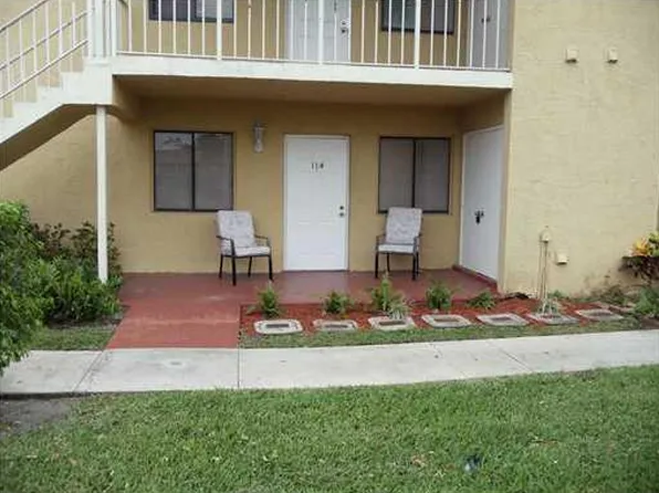6023 10th Ave N, Greenacres, FL