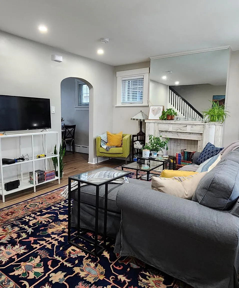 3 bed, 1180 sqft, $2,495 — Photo 2