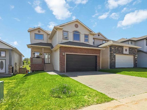 3rd image of 205 NW Gravelstone Way