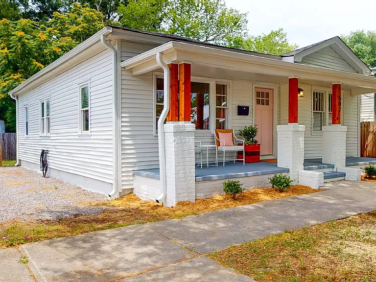 507 Bladen St — Photo 15