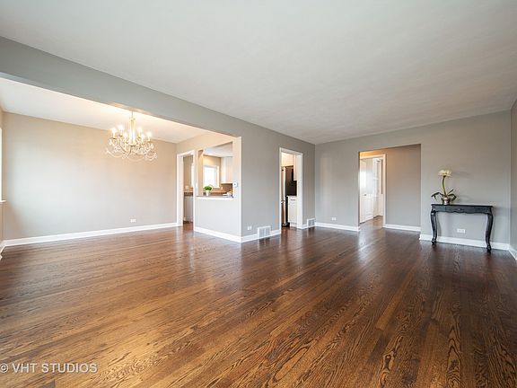 3rd image of 10822 Claridge Ave