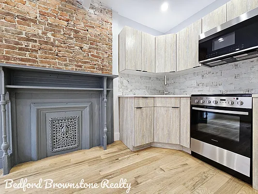 Rented by Bedford Brownstone Realty | media 2