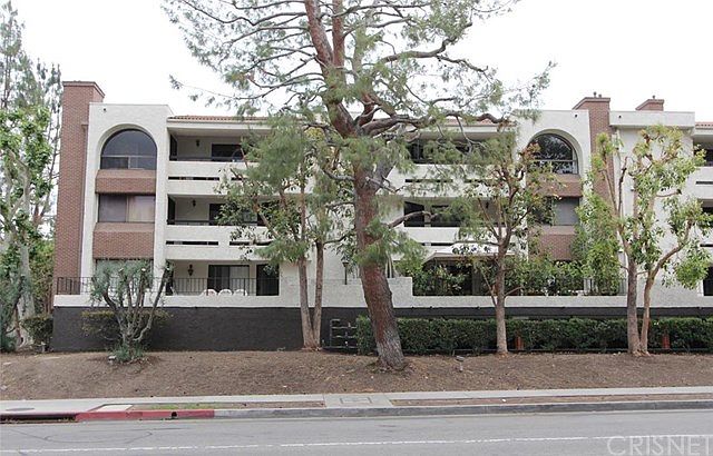 1st image of 21650 Burbank Blvd Unit 203