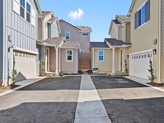 Homesite 63 Driveway