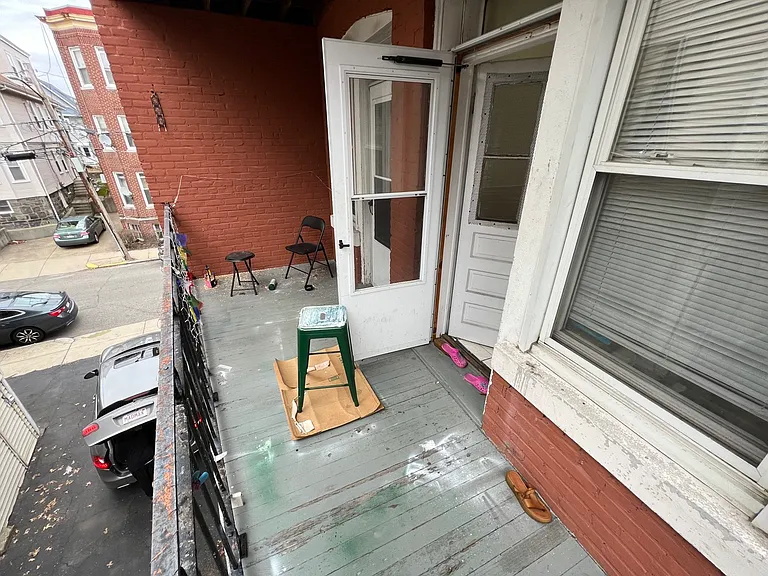 19 Price Rd #6 — Photo 7
