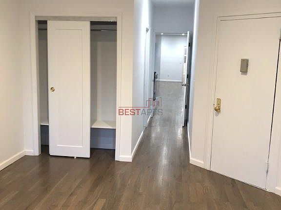 4th image of 221 W 105th St APT 4W