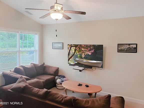 5th image of 3163 Greenridge Way