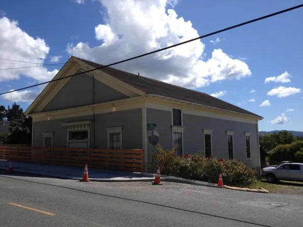 1380 Rohnerville Rd, Fortuna, CA 95540