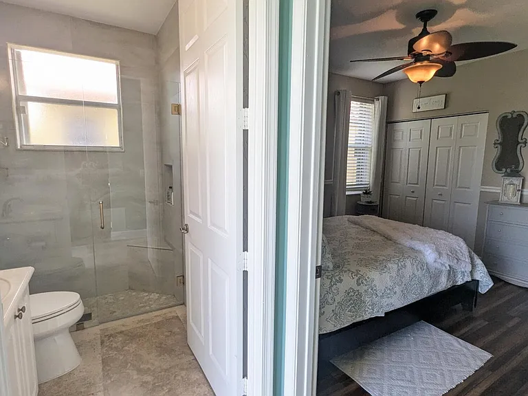 10640 Oak Meadow Ln — Photo 48