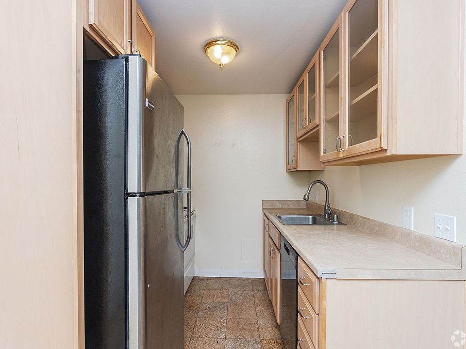 1st image of 5715 N 30th St #C1