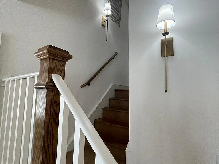 1402 N Main St — Photo 15