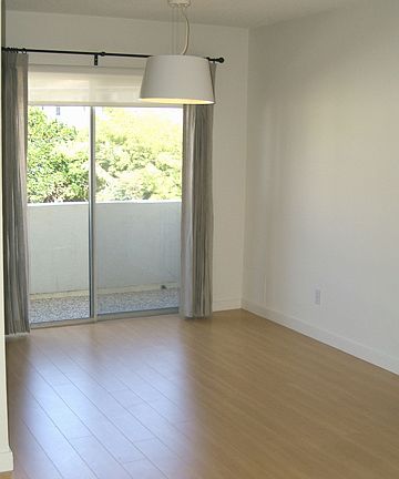 5th image of 1706 Brockton Ave APT 12