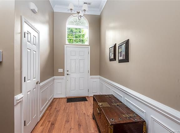 2nd image of 504 Amersham Ln