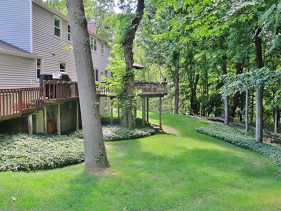 3rd image of 8 Southern Woods